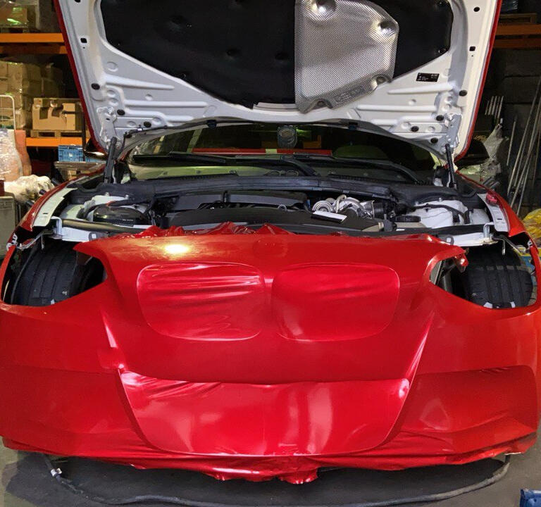 Combinatie van PAssie & Succes, Niet lang daarna, tijdens de winter van 2020, besloot Vynce zijn eigen auto volledig te wrappen in een onverwarmd magazijn. Hij wist dat hij het in zich had en wilde zichzelf bewijzen nadat hij was afgekeurd wegens het misse majorvynce, Papi & Pimps, OFM Nederland, Onlyfans Management, Onlyfans Nederland, Onlyfans Manager, E-Pimps, E-Pimp Academy